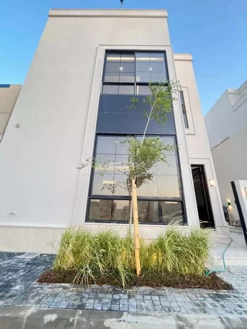 6 bedroom villa in Al Mahdiyyah