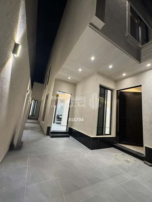 Floor 193 SQM with 6 bedrooms الندوة، شرق الرياض، الرياض