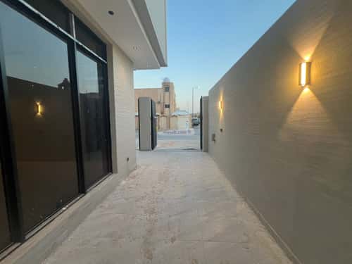 فيلا 271.70001220703125 متر مربع شمالية على شارع 20م الملك فيصل، شرق الرياض، الرياض