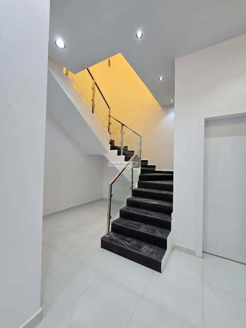 فيلا 234.47 متر مربع شمالية شرقية على شارع 20م الجنادرية، شرق الرياض، الرياض