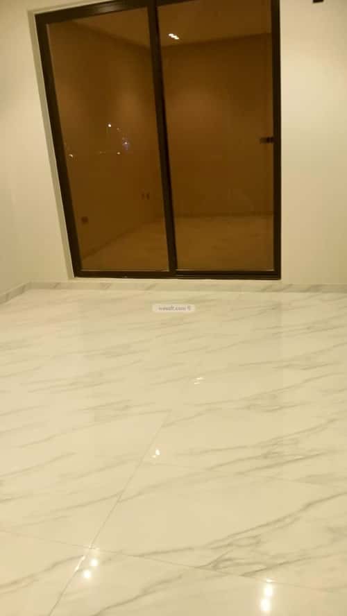 فيلا 424.76 متر مربع غربية على شارع 20م الشعلة، الدمام