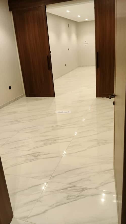 فيلا 424.76 متر مربع غربية على شارع 20م الشعلة، الدمام