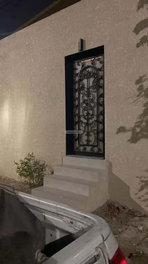 فيلا 550 متر مربع شمالية شرقية على شارع 20م المروج، شمال الرياض، الرياض