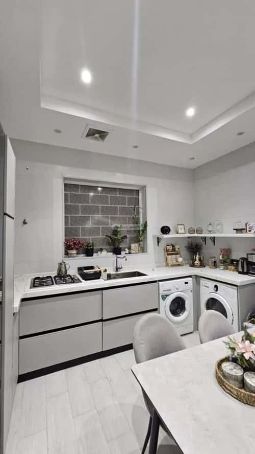 5 bedroom villa in Al Rimal