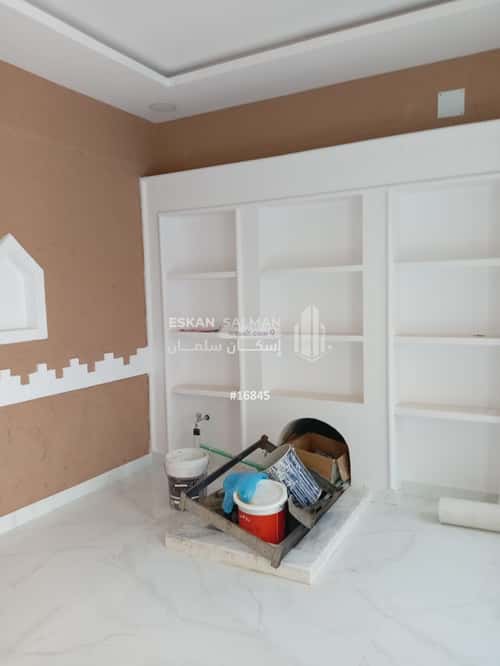 فيلا 264 متر مربع شرقية على شارع 15م الضاحي الغربي، بريدة