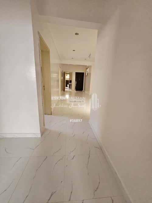 Apartment with 3 Bedrooms Al-Faysaliyah Al-Shamaliyah, Tbwk