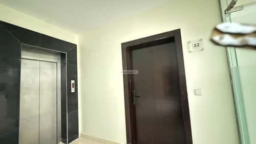 شقة 129 متر مربع ب 4 غرف إشبيلية، شرق الرياض، الرياض