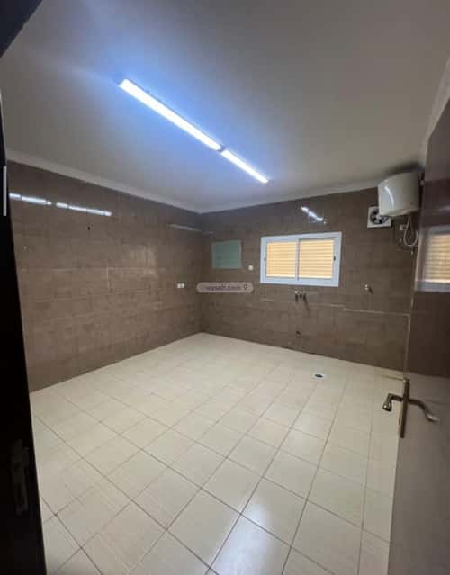 Building 650 SQM Facing West Al Wizarat, Madinah