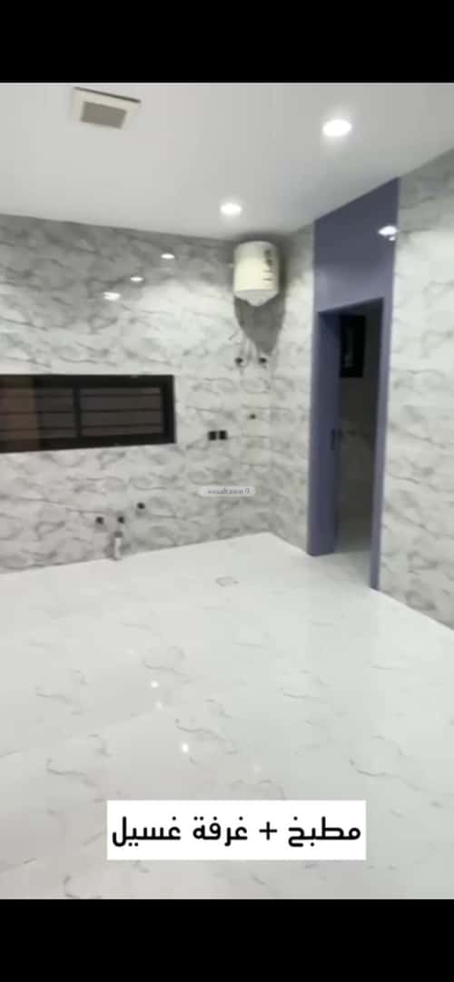 Floor 450 SQM with 5 Bedrooms The Housing District, Alttayif