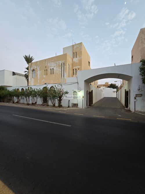 Villa 554 SQM Facing 4 Streets on 28m Width Street Al Salamah, North Jeddah, Jeddah