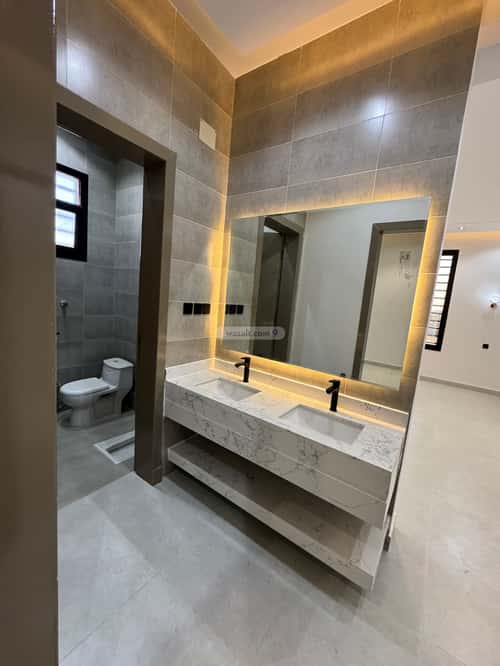 Floor 334.7 SQM with 8 Bedrooms Al-Wurud, Khamis Mushait