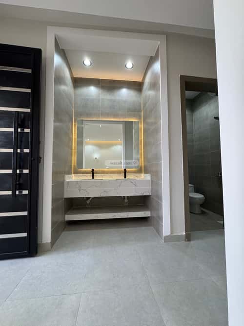 Floor 213.48 SQM with 6 Bedrooms Al-Wurud, Khamis Mushait