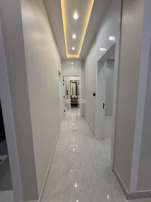 Floor 182 SQM with 5 bedrooms الغدير، أبها