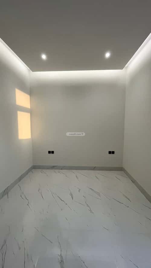 Villa 472.98 SQM Facing South on 25m Width Street Al-Mahdiyah, West Riyadh, Riyadh