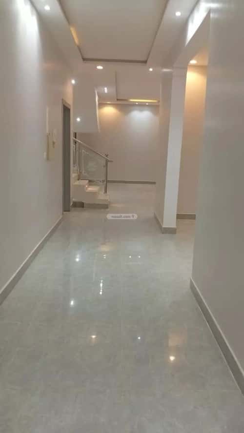 5 bedroom villa in Al Bayan