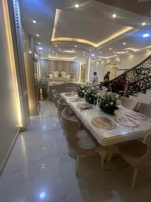 25 bedroom villa in Al Rimal