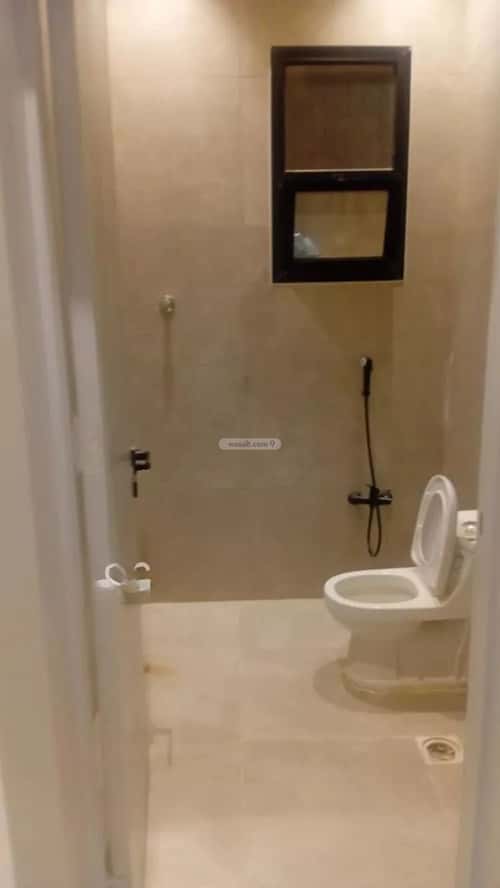 3 bedroom floor in Al Janadriyah