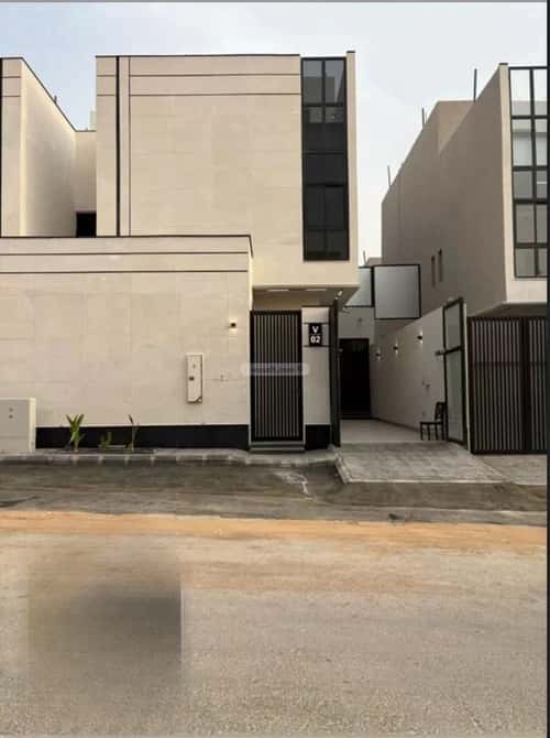 5 bedroom villa in Al Bayan