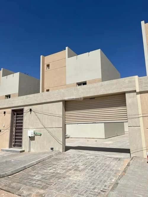 فيلا 300 متر مربع واجهة غربية ب 5 غرف الجنادرية، شرق الرياض، الرياض