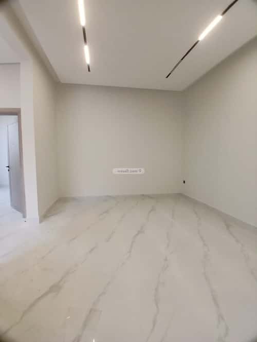 فيلا 300 متر مربع جنوبية على شارع 20م العوالي، غرب الرياض، الرياض