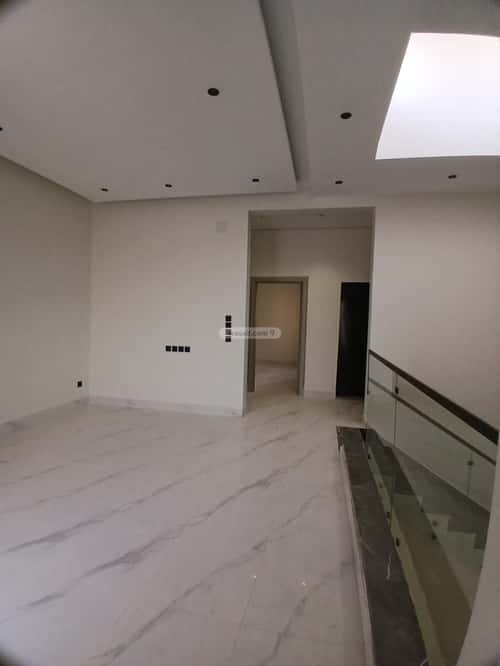 فيلا 300 متر مربع جنوبية على شارع 20م العوالي، غرب الرياض، الرياض