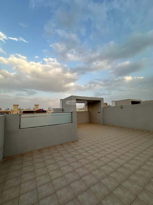 فيلا 250 متر مربع جنوبية على شارع 20م اليرموك، خميس مشيط