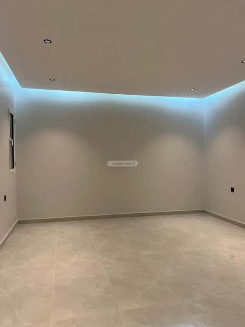 Floor with 5 Bedrooms Hitteen, North Riyadh, Riyadh