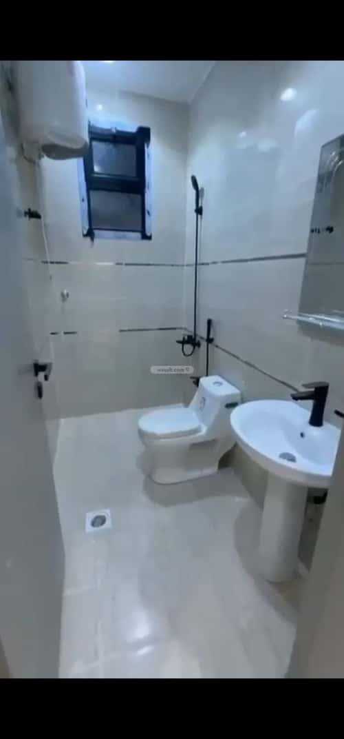 شقة ب 5 غرف طيبة، جنوب الرياض، الرياض