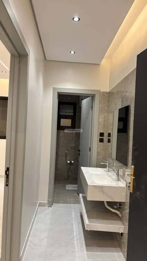 Apartment with 3 Bedrooms Dahrat Laban, West Riyadh, Riyadh