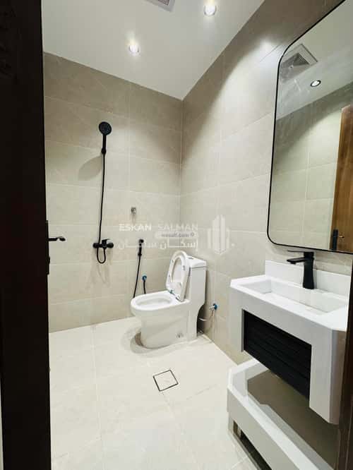 فيلا 332.75 متر مربع شمالية على شارع 15م العرفاء الغربية، الطائف