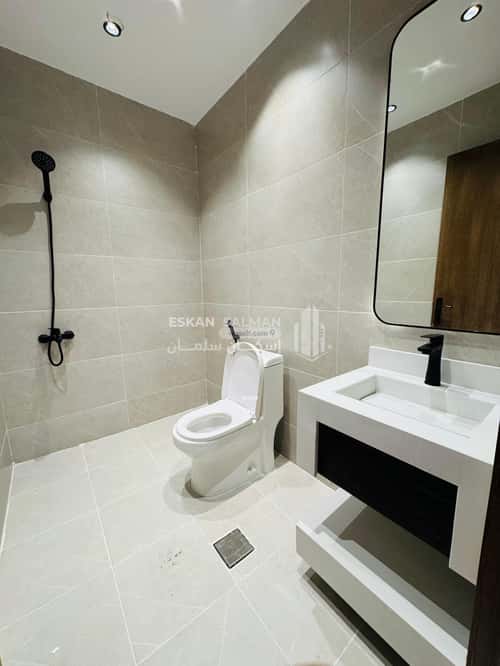 فيلا 332.75 متر مربع شمالية على شارع 15م العرفاء الغربية، الطائف