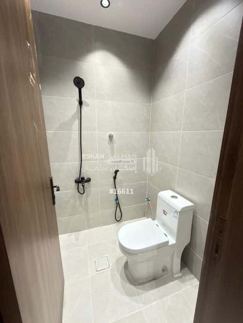 فيلا 332.75 متر مربع جنوبية على شارع 20م العرفاء الغربية، الطائف