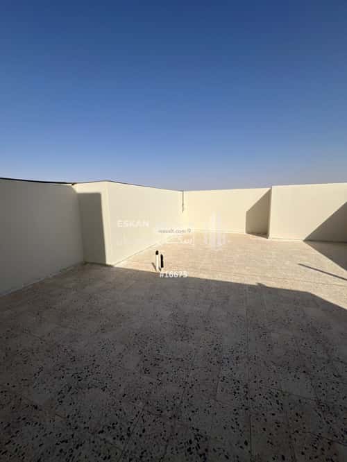 فيلا 250 متر مربع غربية على شارع 15م الروضة، بريدة