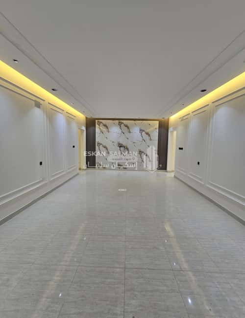 Floor 632 SQM with 7 bedrooms الورود، صامطة