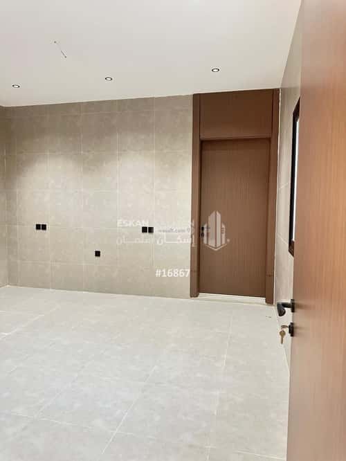 فيلا 352 متر مربع شمالية على شارع 20م السيف، الدمام