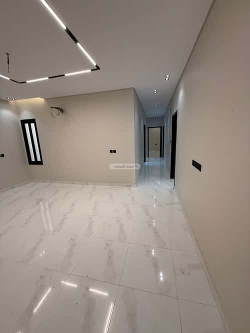 Villa 300 SQM with 2 Apartments Facing North Al Qryenah, South Jeddah, Jeddah