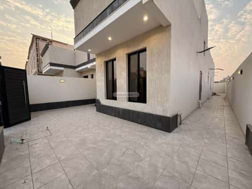 Villa 310 SQM with 1 Apartment Facing South Al-Wafaa, East Jeddah, Jeddah