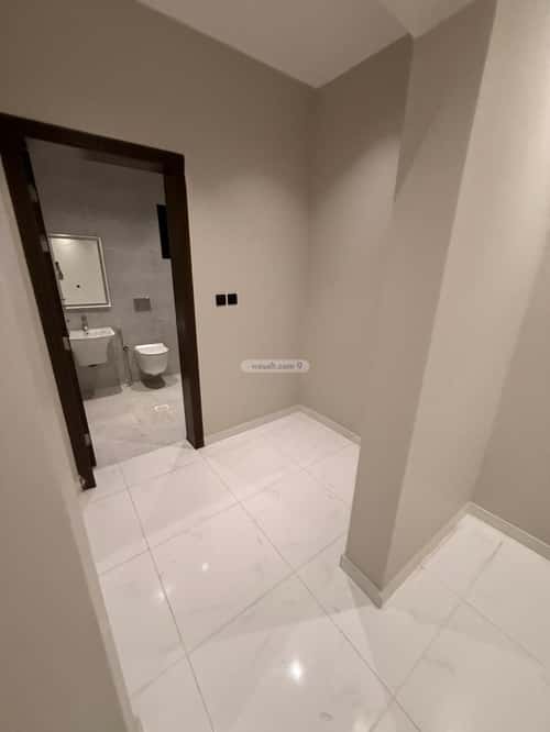 Villa 310 SQM with 1 Apartment Facing South Al-Wafaa, East Jeddah, Jeddah