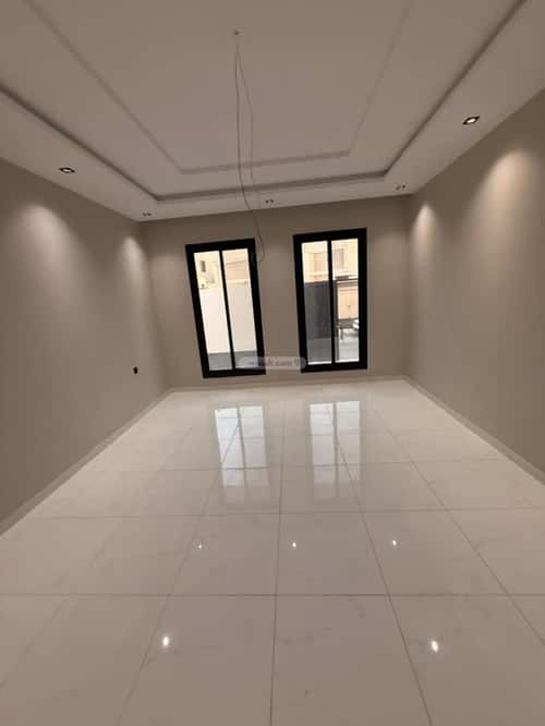 Villa 310 SQM with 1 Apartment Facing South Al-Wafaa, East Jeddah, Jeddah