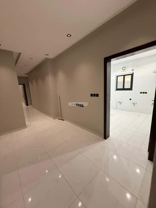 Villa 310 SQM with 1 Apartment Facing South Al-Wafaa, East Jeddah, Jeddah
