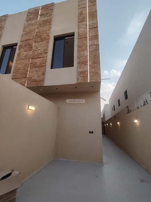 فيلا 262 متر مربع شمالية على شارع 20م عكاظ، جنوب الرياض، الرياض