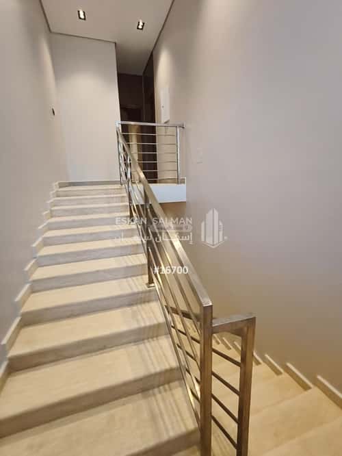 فيلا 312.5 متر مربع شرقية على شارع 20م الرمال، شرق الرياض، الرياض