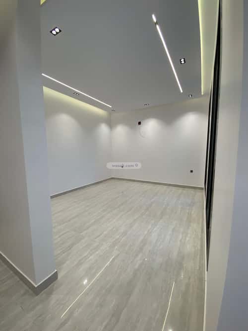 Villa 194.35 SQM Facing South on 18m Width Street Al-Maizaliyah, East Riyadh, Riyadh