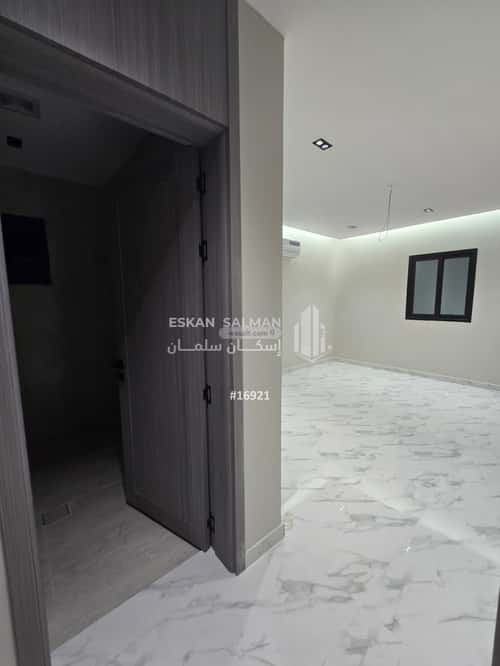 فيلا 437.5 متر مربع شرقية على شارع 20م الشراع، الخبر