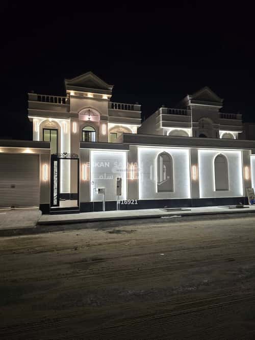 فيلا 437.5 متر مربع شرقية على شارع 20م الشراع، الخبر