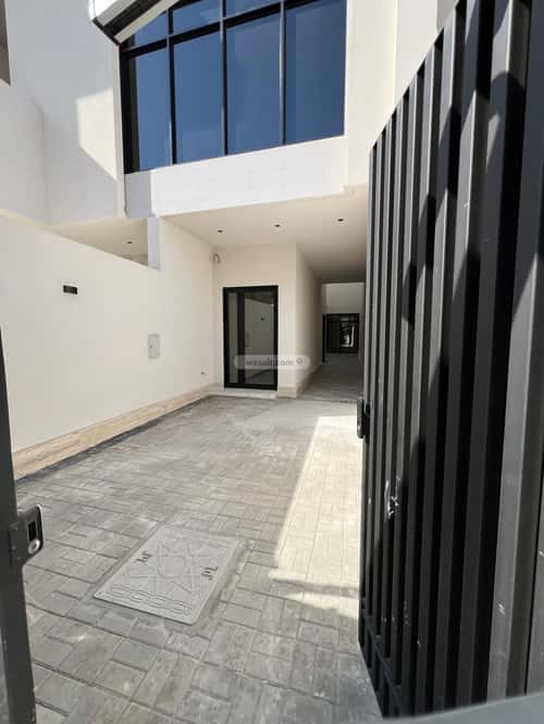 Floor with 4 Bedrooms As-Sahafa, North Riyadh, Riyadh
