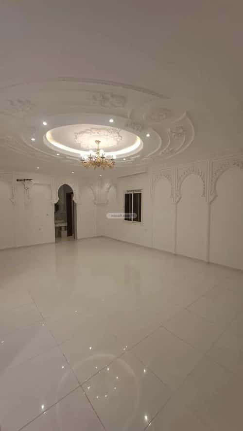Floor 203 SQM with 7 bedrooms الروضة، شمال جدة، جدة