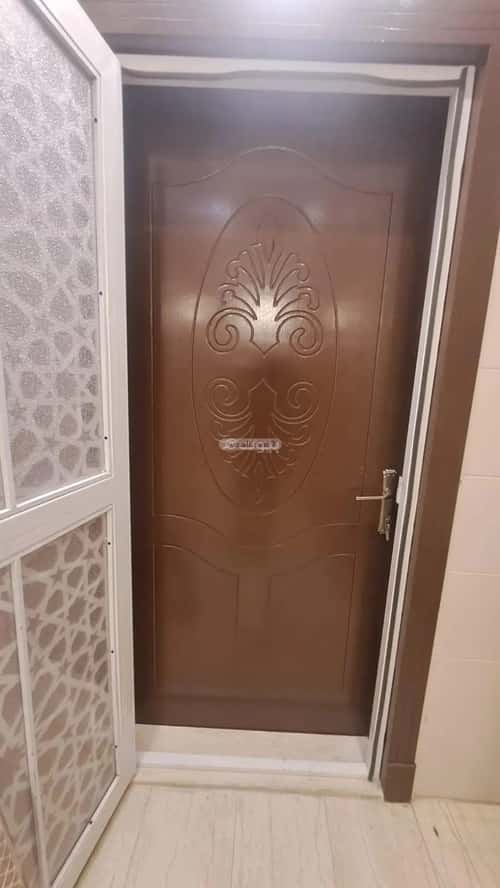 Floor 203 SQM with 7 bedrooms الروضة، شمال جدة، جدة