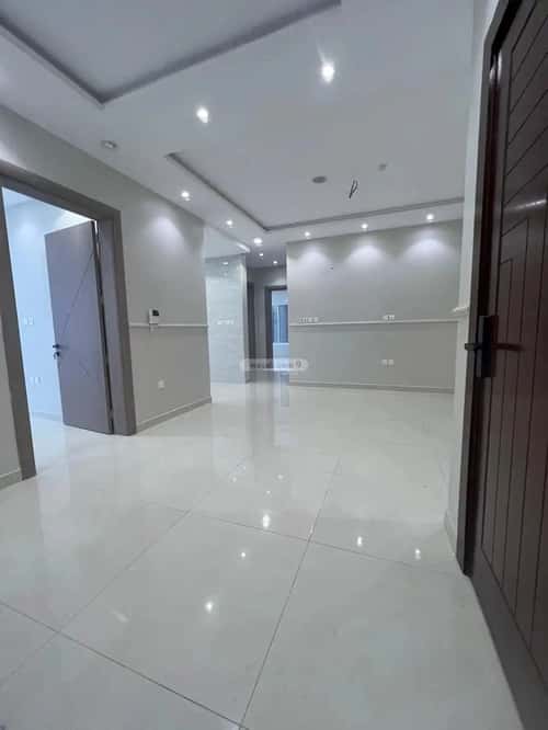 5 bedroom apartment in Al Aziziyah