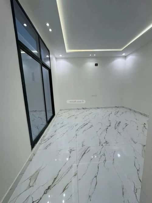 فيلا 6 غرف في العريجاء الغربي